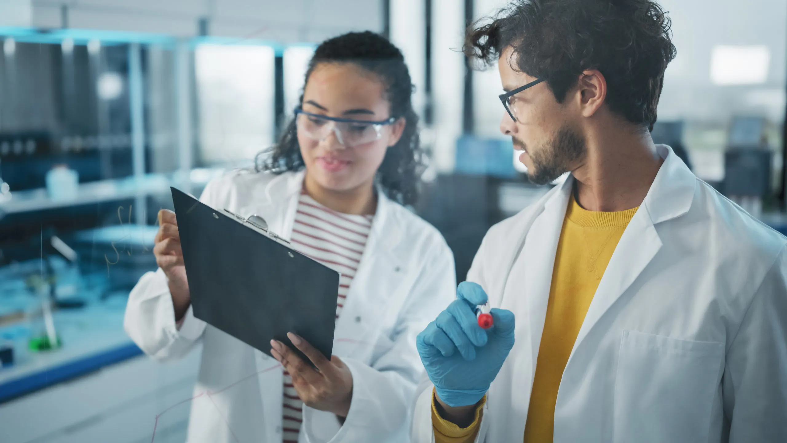 Unified Communications for life sciences and pharmaceuticals industry Successful mergers and acquisitions | IT integration strategy for mergers and acquisitions | Post merger integration tool | M&A